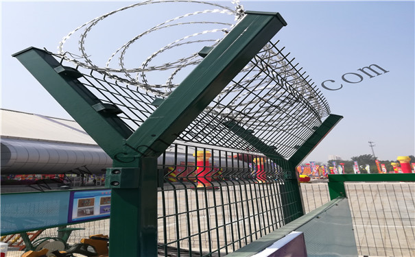 刺繩防護(hù)網(wǎng) 刺繩防護(hù)網(wǎng)