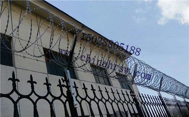 刺絲滾籠防護(hù)能力測(cè)試環(huán)境 刺絲滾籠防護(hù)能力測(cè)試環(huán)境