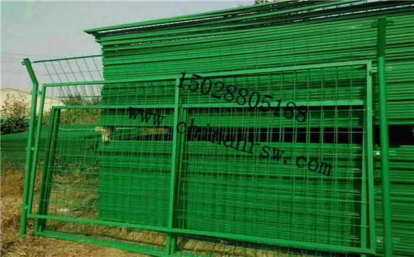 護(hù)欄圍欄網(wǎng) 護(hù)欄圍欄網(wǎng)