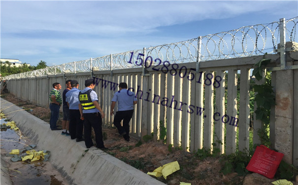 高鐵防護(hù)網(wǎng) 高鐵防護(hù)網(wǎng)