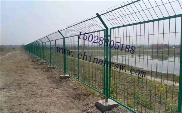 刺繩護(hù)欄網(wǎng)價(jià)格 刺繩護(hù)欄網(wǎng)價(jià)格