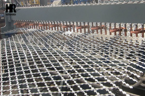 刀片刺繩在高速公路上的應(yīng)用 刀片刺繩在高速公路上的應(yīng)用