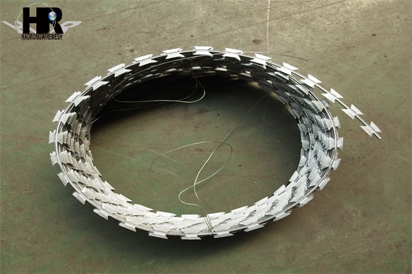 刀片刺繩安裝 刀片刺繩安裝