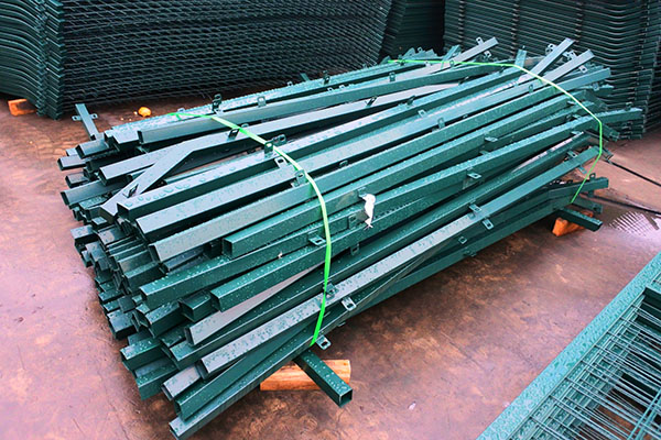 復(fù)合型刺繩立柱優(yōu)點(diǎn) 復(fù)合型刺繩立柱優(yōu)點(diǎn)