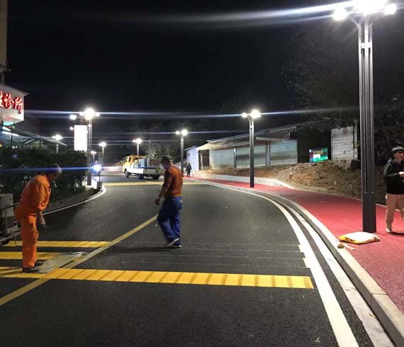 道路標(biāo)線