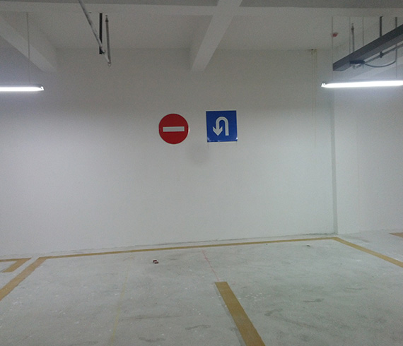 停車場(chǎng)交通設(shè)施